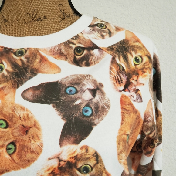 Freeze Cat kitten heads graphic sweatshirt Small white hello kitty cat lady - Picture 6 of 10